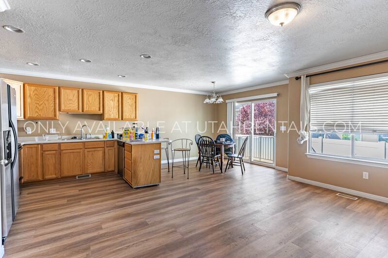 Townhouse for rent at 1156 S 1420 E, Provo, UT 84606