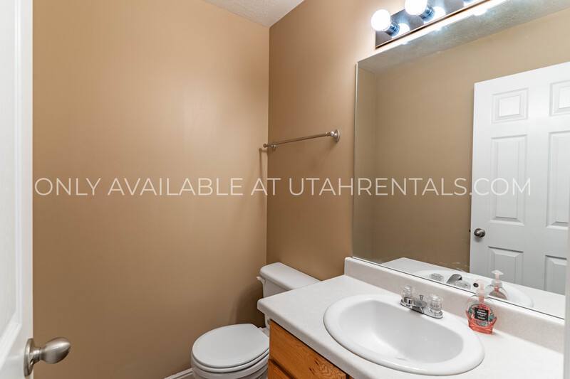 Townhouse for rent at 1156 S 1420 E, Provo, UT 84606