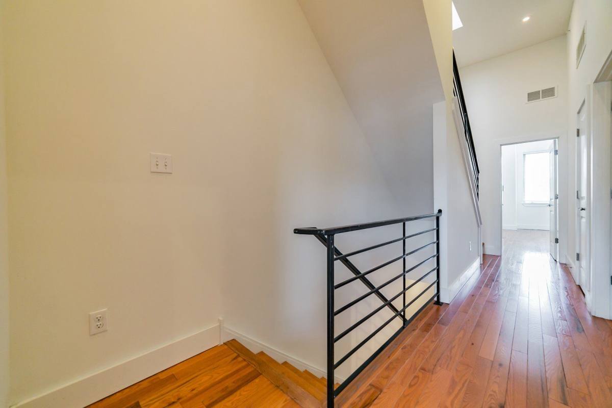 Apartment for rent at 1614 Ogden St, Philadelphia, PA 19130