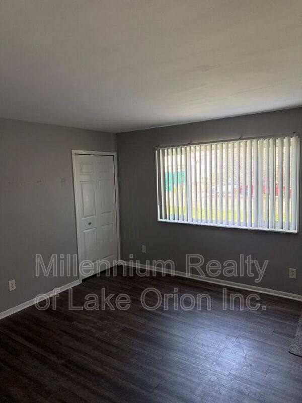 Apartment for rent at 80 Myron St #1, Ortonville, MI 48462