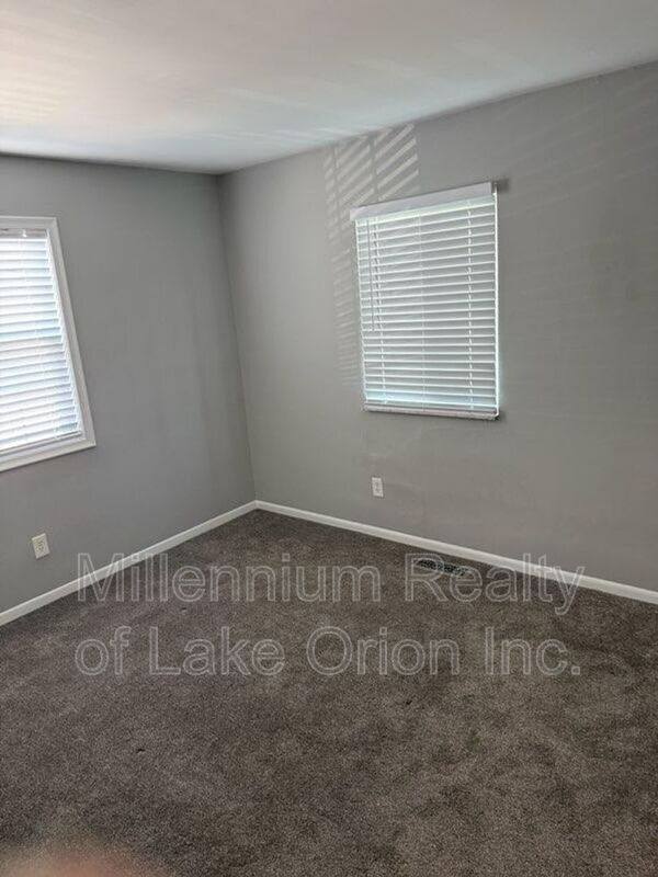 Apartment for rent at 80 Myron St #1, Ortonville, MI 48462