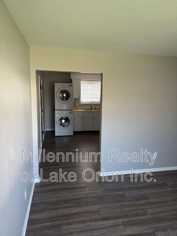 Apartment for rent at 80 Myron St #1, Ortonville, MI 48462