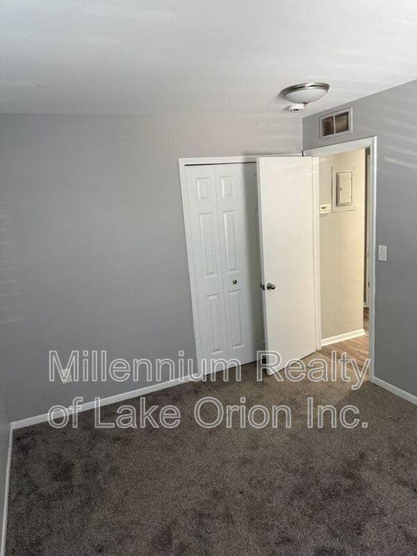Apartment for rent at 80 Myron St #1, Ortonville, MI 48462