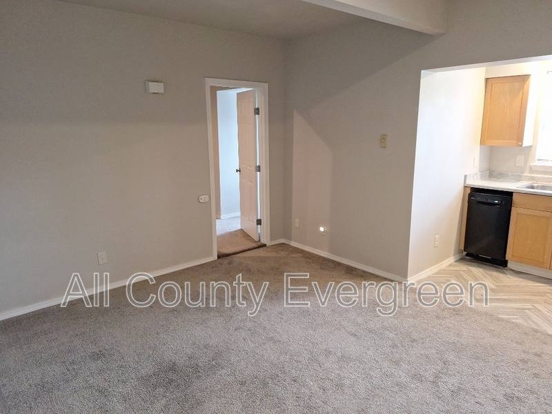 Apartment for rent at 1015 9th St #C, Bremerton, WA 98337