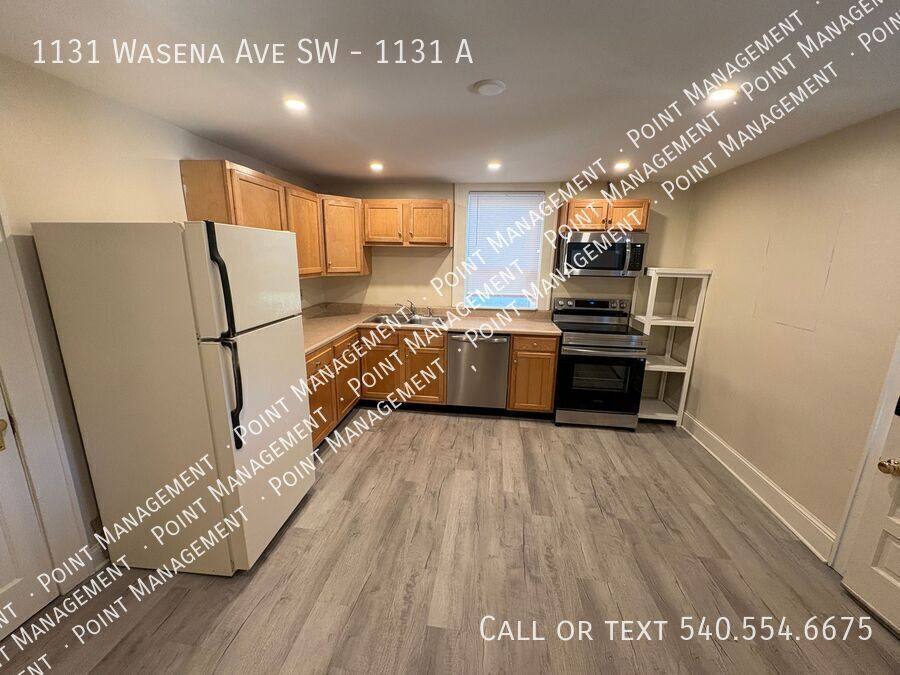 Apartment for rent at 1131 Wasena Ave SW #1131 A, Roanoke, VA 24015