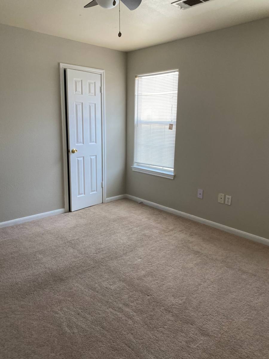 Apartment for rent at 815 Cravens St, Houston, TX 77076