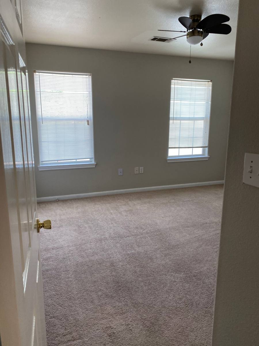 Apartment for rent at 815 Cravens St, Houston, TX 77076