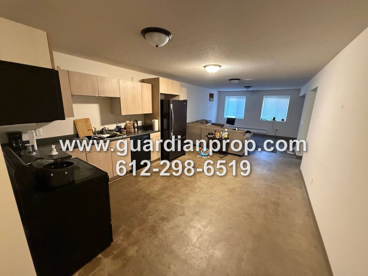 Apartment for rent at 7535 Cloman Way, Inver Grove Heights, MN 55076