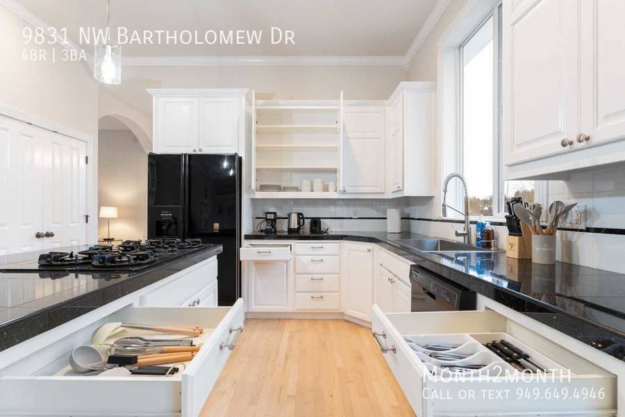 House for rent at 9831 NW Bartholomew Dr, Portland, OR 97229