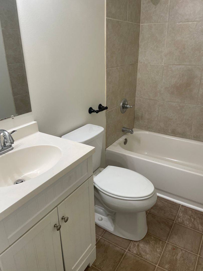 Apartment for rent at 1405 Bethlehem Lane, Winston Salem, NC 27105