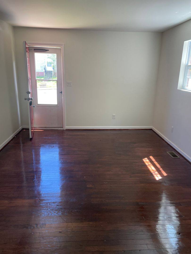 Apartment for rent at 1405 Bethlehem Lane, Winston Salem, NC 27105