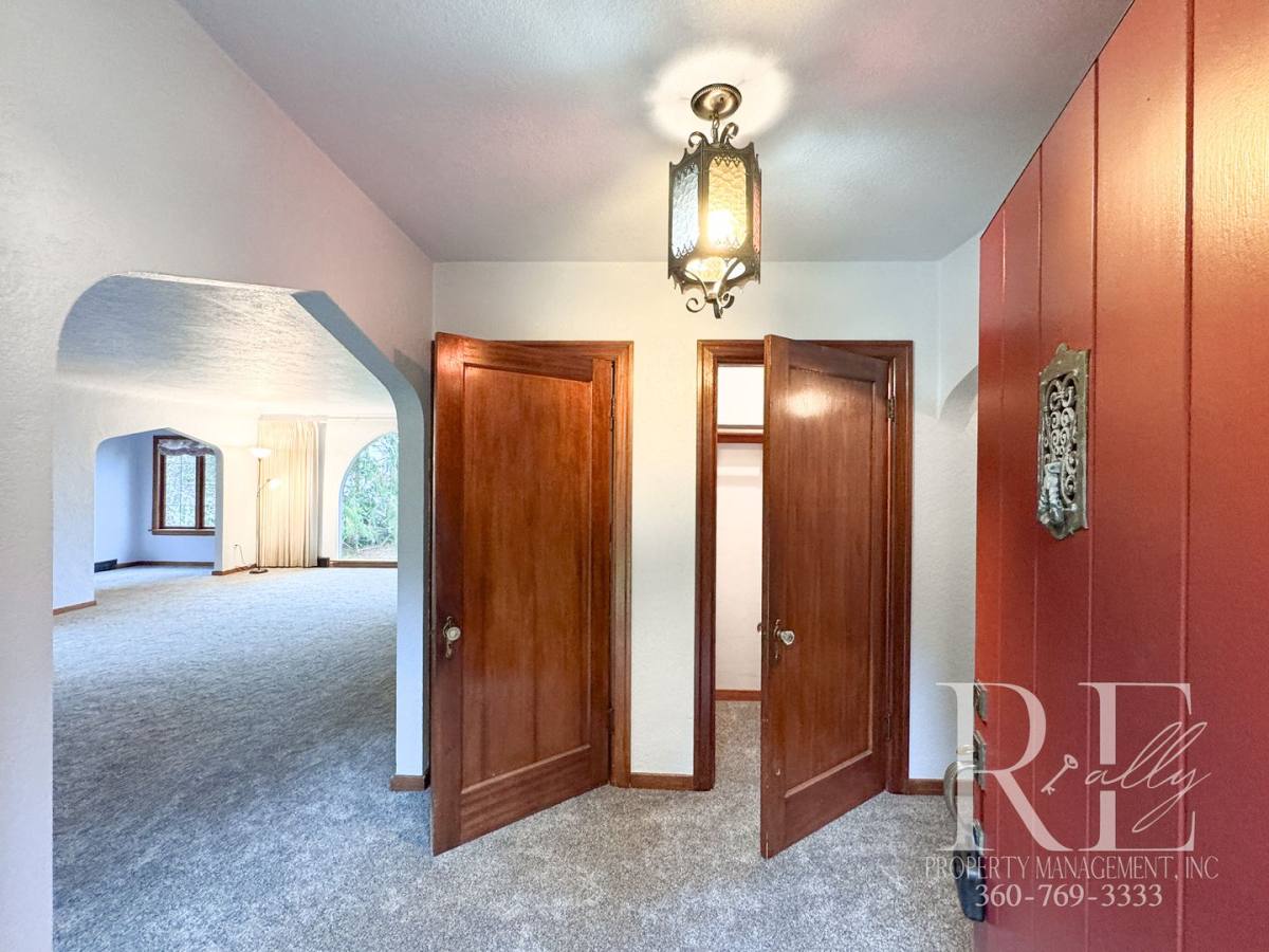 Townhouse for rent at 9051 Sunset Lane NW, Seabeck, WA 98380