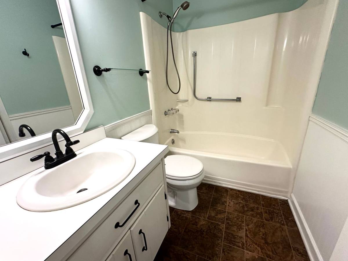 House for rent at 5518 Thompson Dr, Gloucester, VA 23061