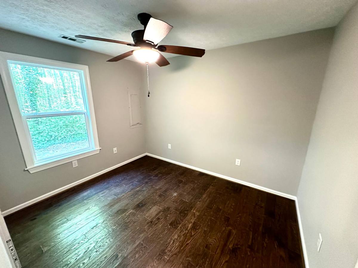 House for rent at 5518 Thompson Dr, Gloucester, VA 23061