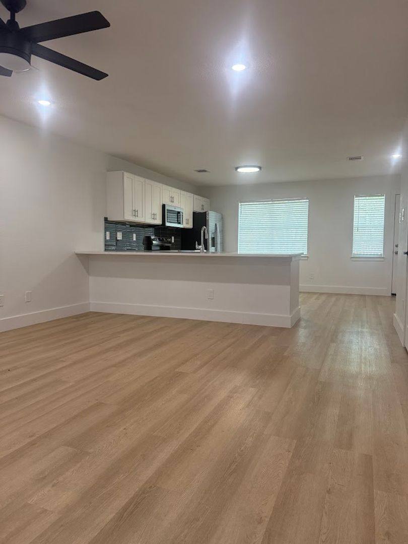 Townhouse for rent at 1818 River Crossing Circle #D, Austin, TX 78741