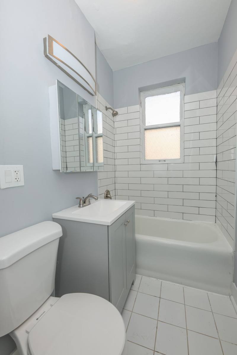 Apartment for rent at 1000-1010 Hinman Ave, Evanston, IL 60202