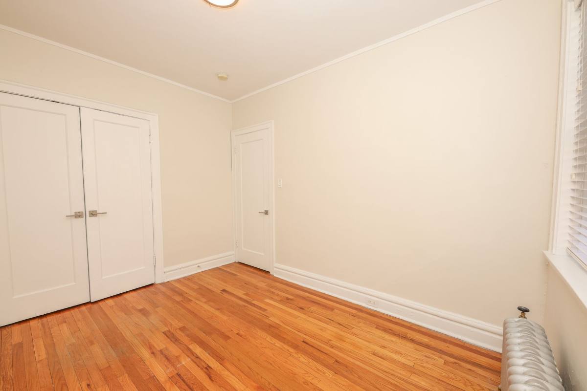 Apartment for rent at 1000-1010 Hinman Ave, Evanston, IL 60202