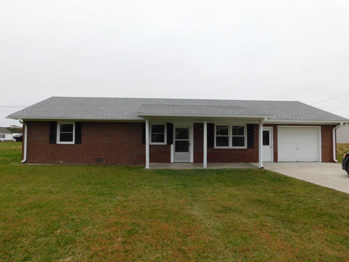 House for rent at 1540 Nixonton Rd, Elizabeth City, NC 27909
