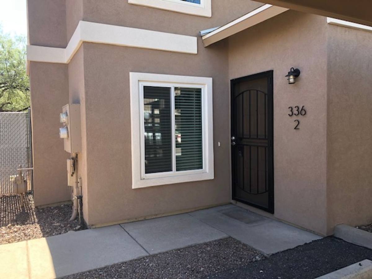 Townhouse for rent at 336-2 E Limberlost, Tucson, AZ 85705