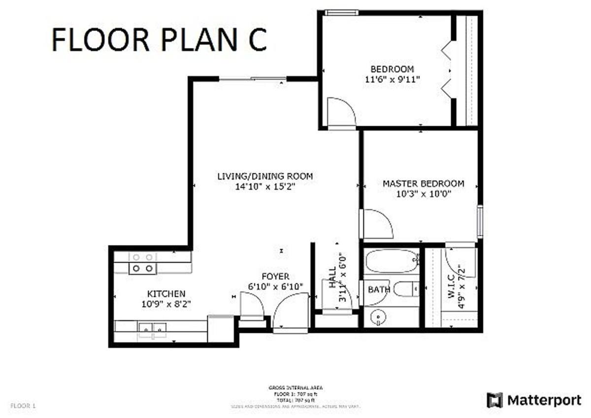 Apartment for rent at 1006 Oakcrest St, Iowa City, IA 52246