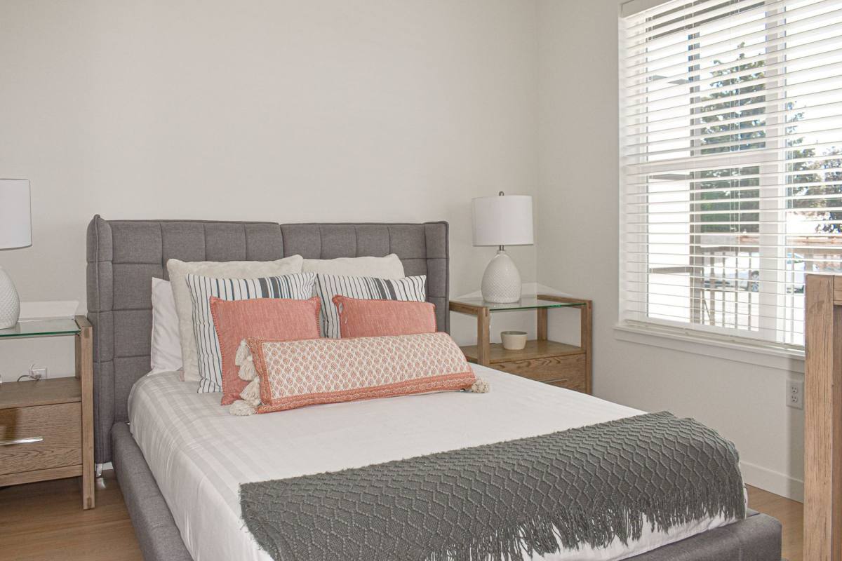 Apartment for rent at 806 S College Ave, College Place, WA 99324