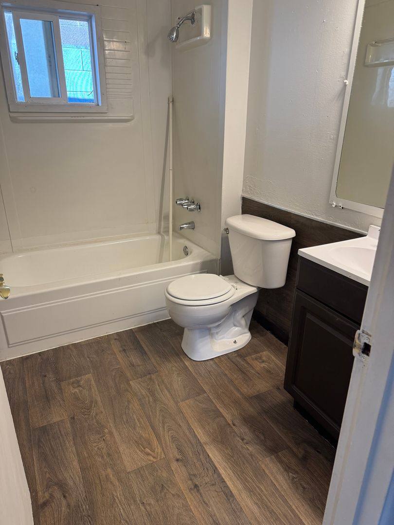 Apartment for rent at 310 42nd St, Springfield, OR 97478