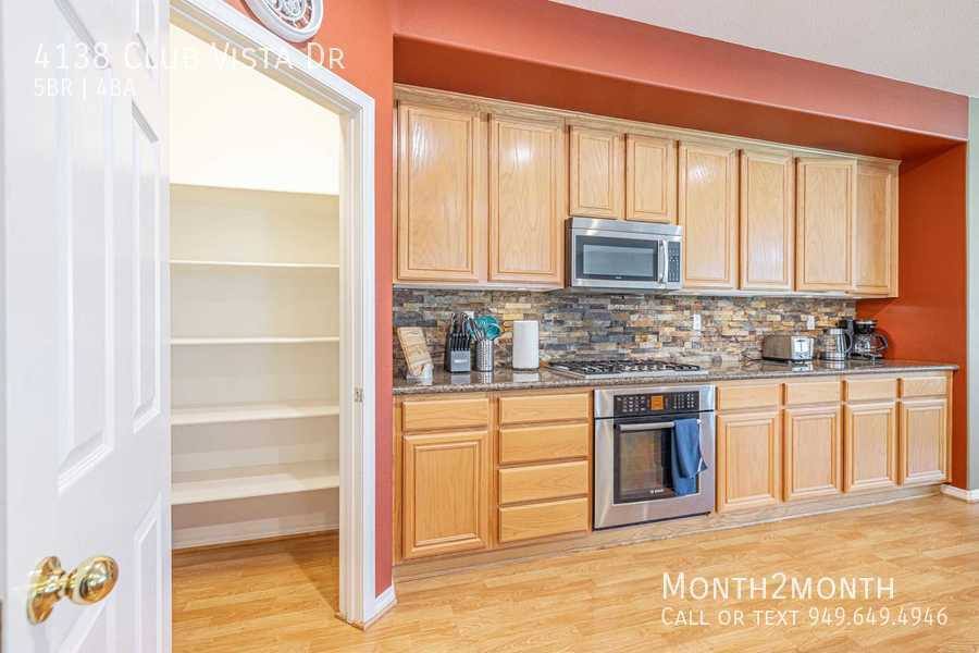 House for rent at 4138 Club Vista Dr, Palmdale, CA 93551
