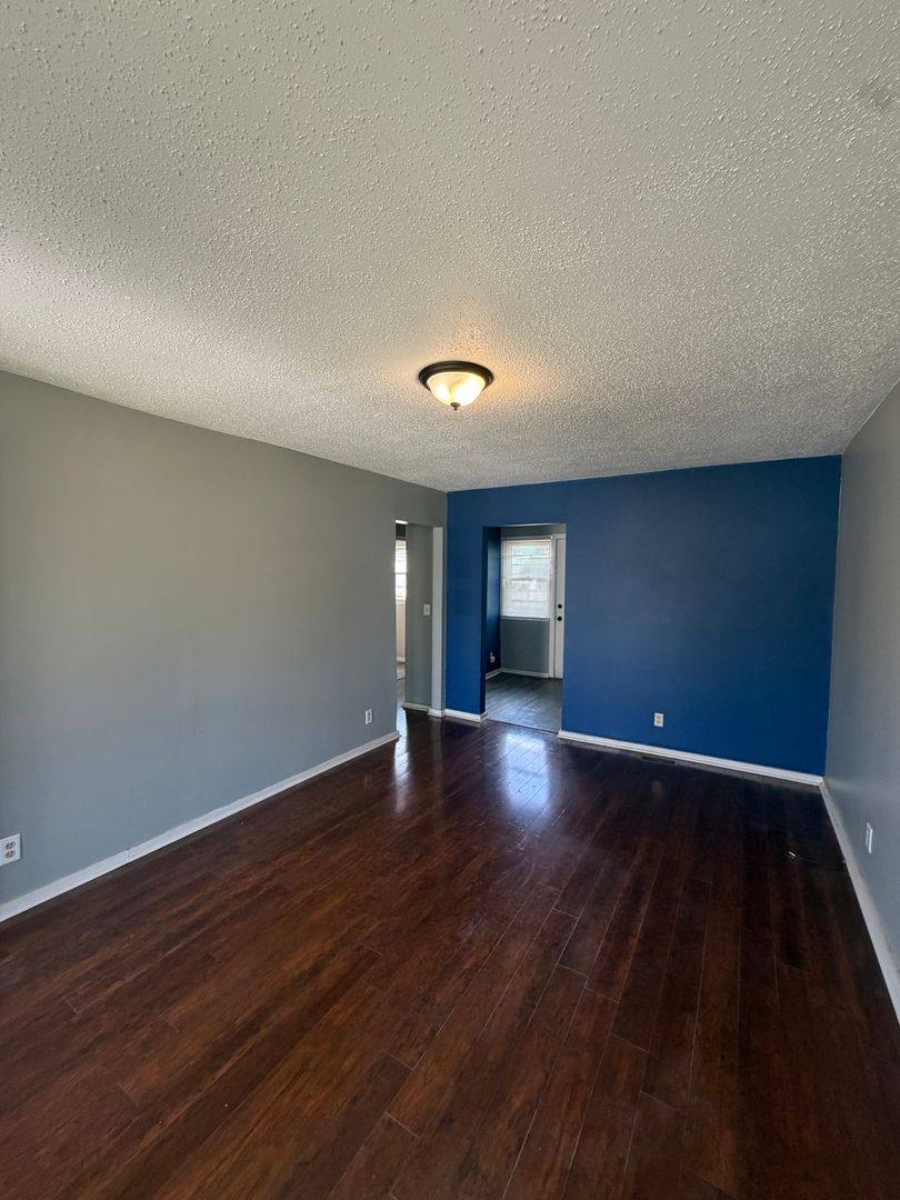 Apartment for rent at 602 N Emporia, Wichita, KS 67214