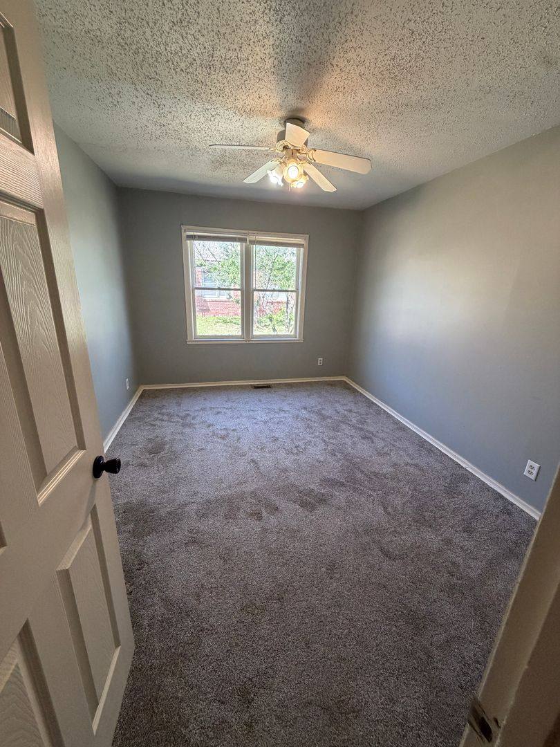 Apartment for rent at 602 N Emporia, Wichita, KS 67214