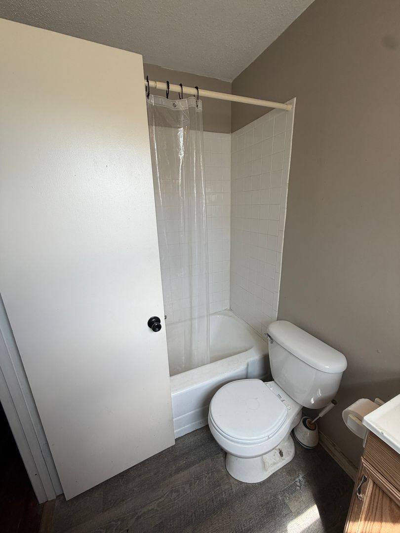 Apartment for rent at 602 N Emporia, Wichita, KS 67214