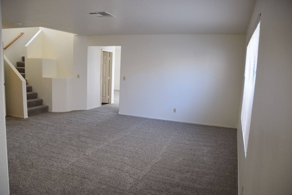 House for rent at 1360 Pacific Terrace Dr, Las Vegas, NV 89128