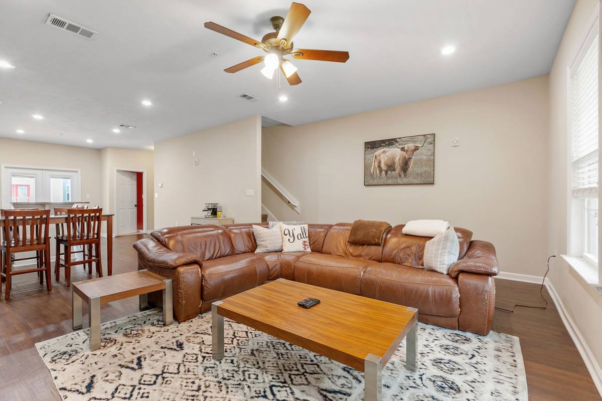 Apartment for rent at 1775 Bellevue Way, Tallahassee, FL 32304