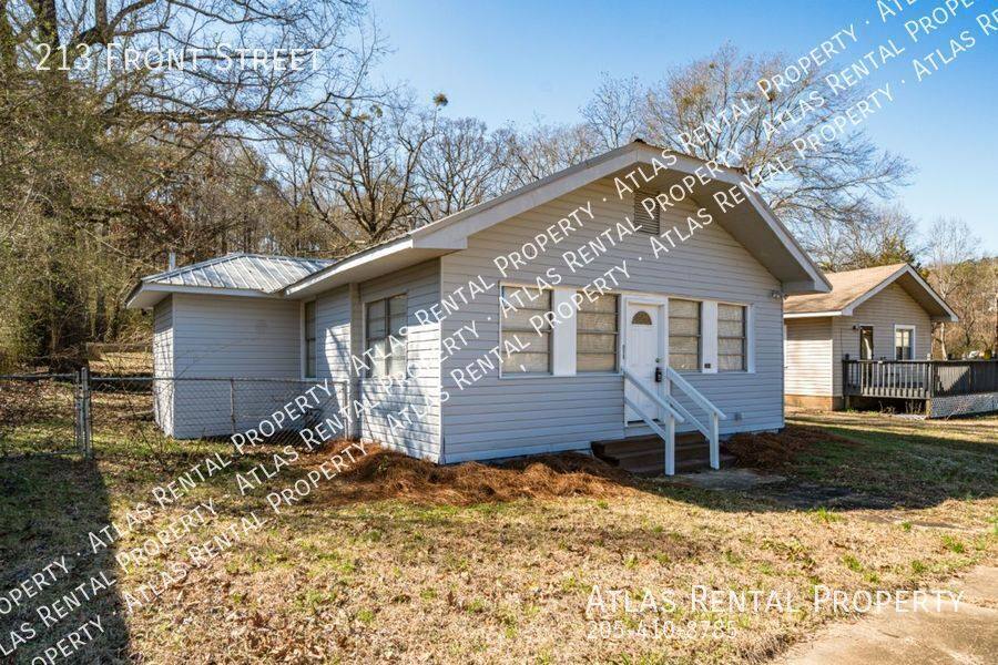 House for rent at 213 Front St, Adamsville, AL 35005