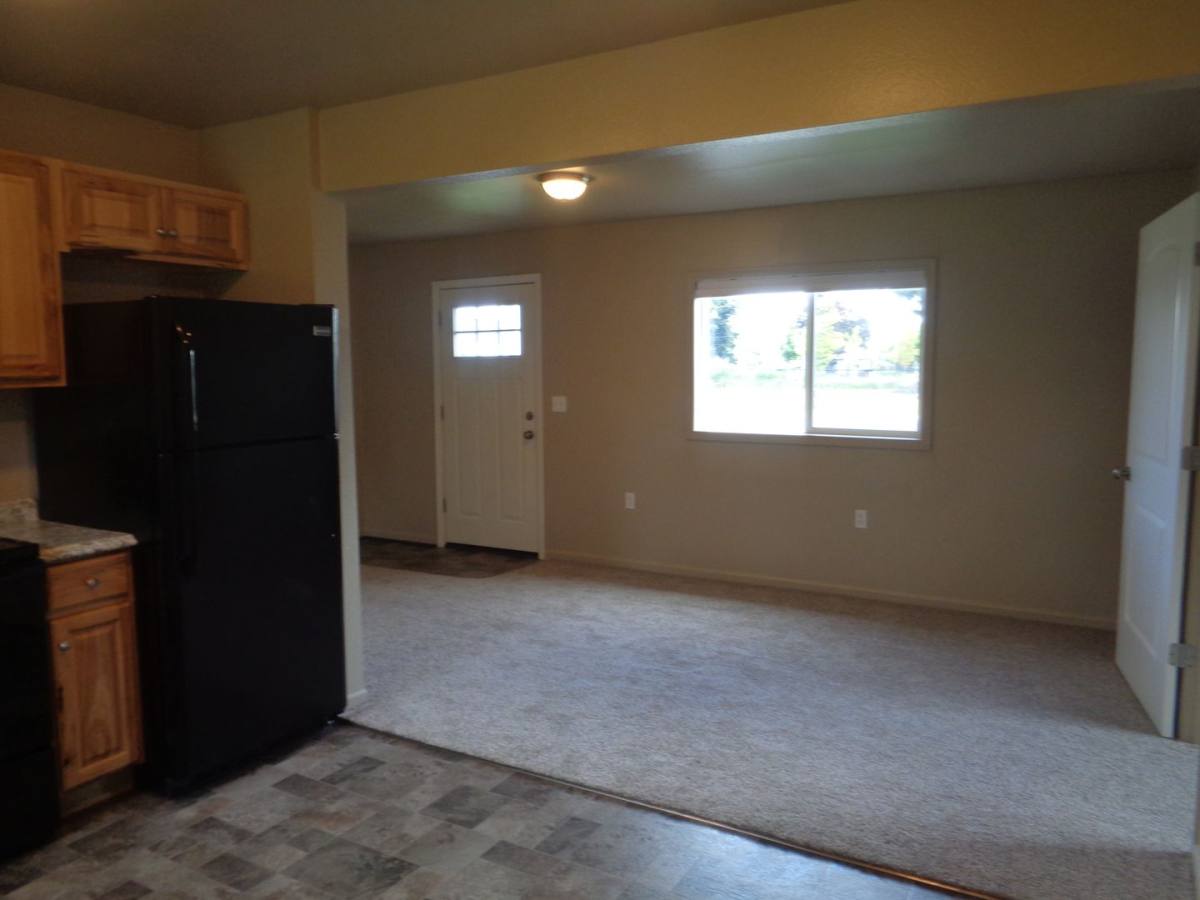 House for rent at 254 Taylor St, Lebanon, OR 97355