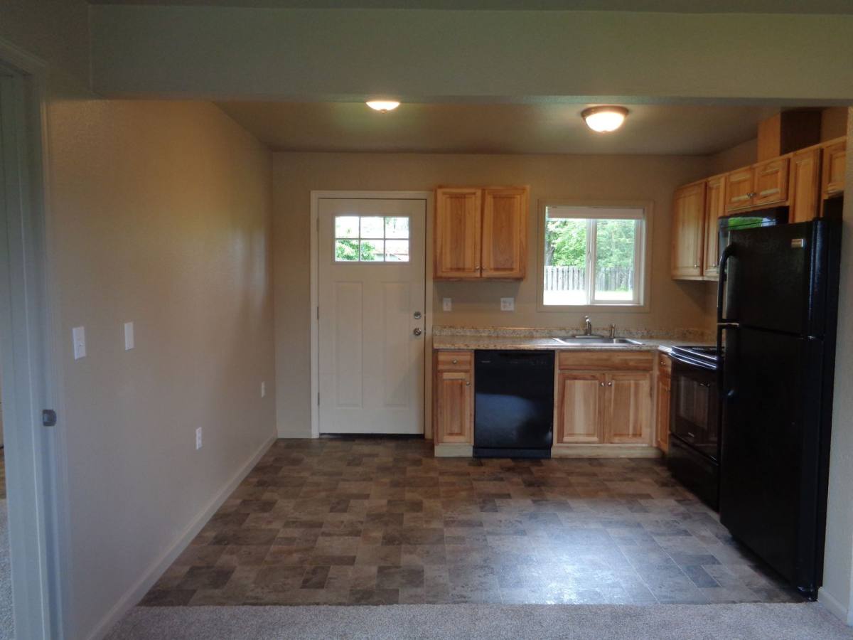 House for rent at 254 Taylor St, Lebanon, OR 97355