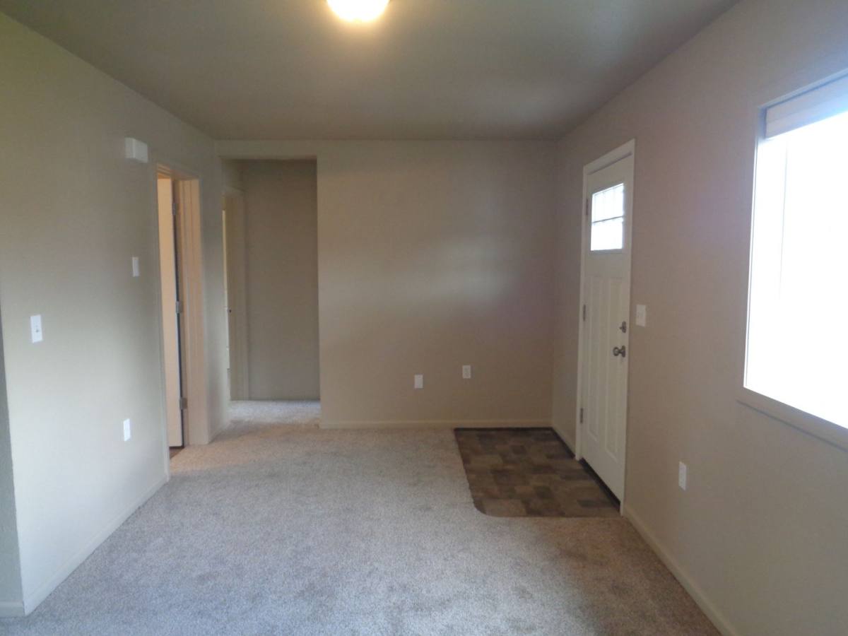 House for rent at 254 Taylor St, Lebanon, OR 97355