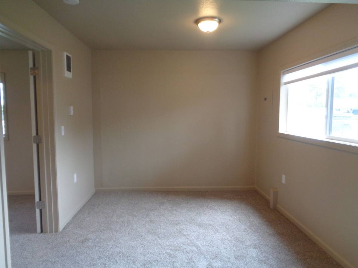 House for rent at 254 Taylor St, Lebanon, OR 97355