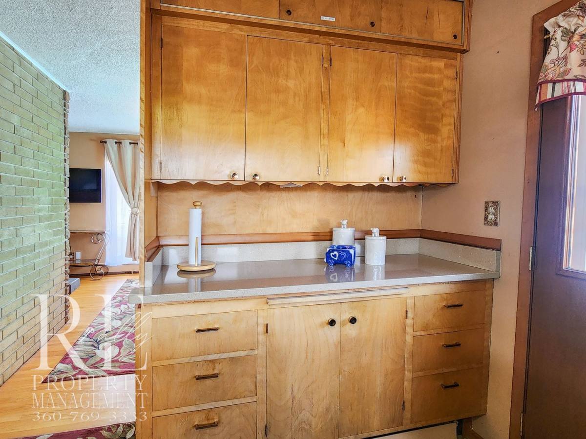 Townhouse for rent at 2113 Brashem Ave, Bremerton, WA 98310
