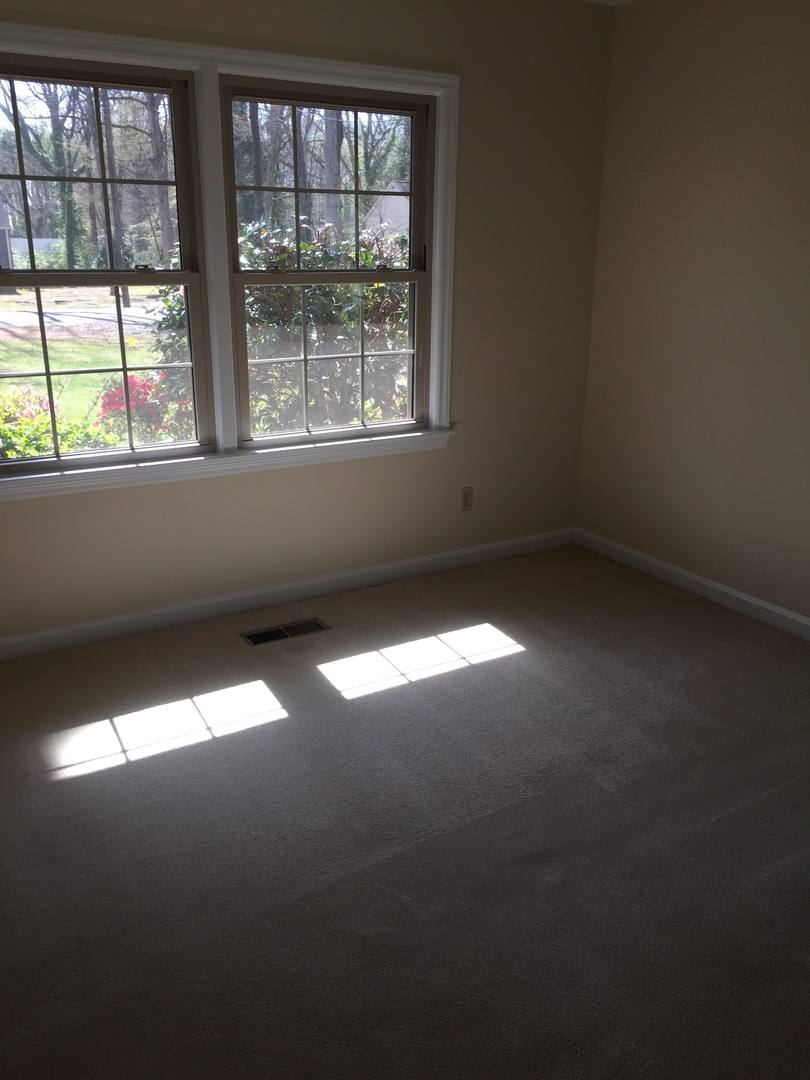 House for rent at 1301 Brookwood Dr, Winston Salem, NC 27106