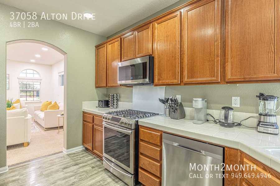 House for rent at 37058 Alton Dr, Palmdale, CA 93550