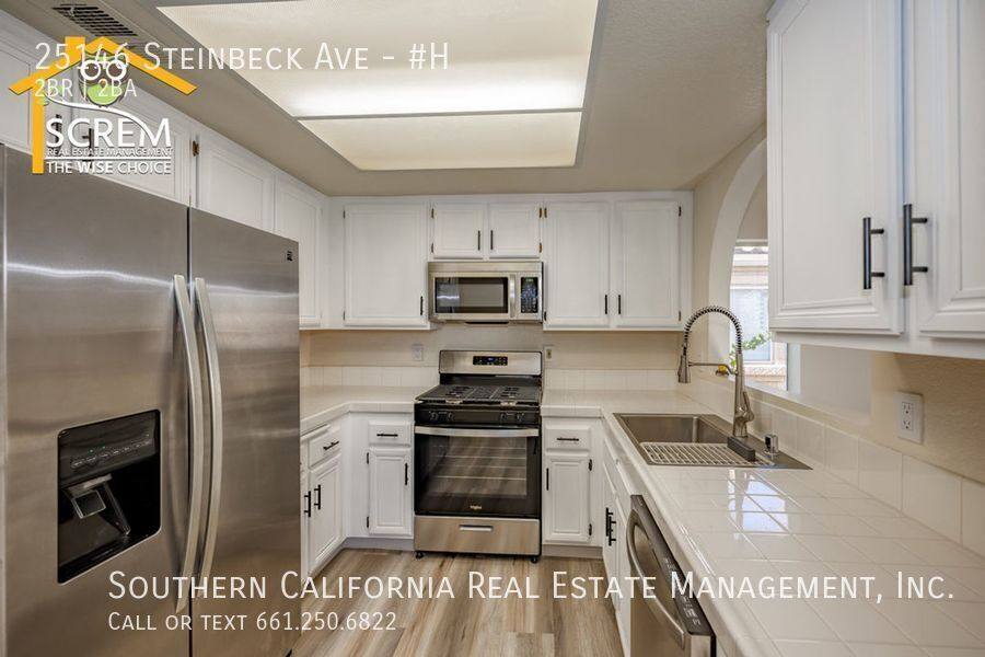 Townhouse for rent at 25146 Steinbeck Ave #H, Stevenson Ranch, CA 91381