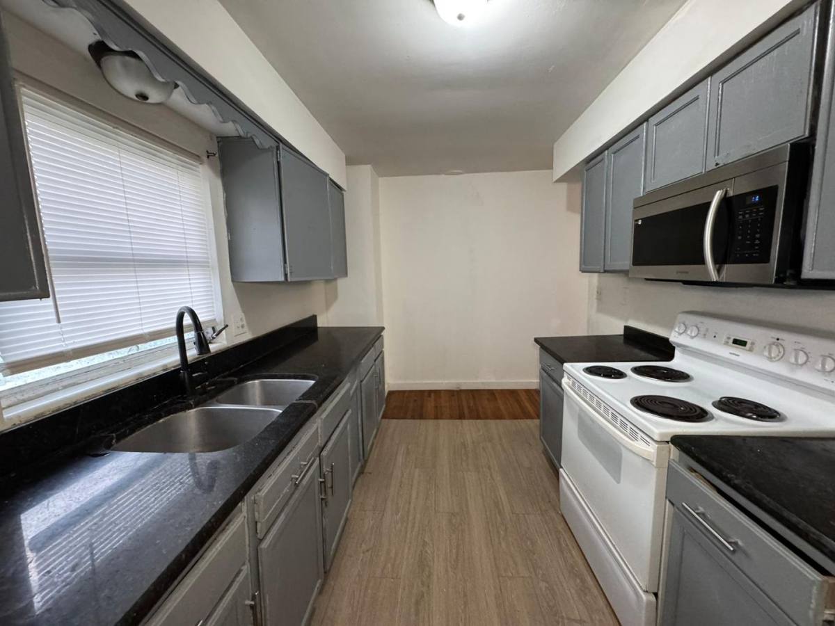 House for rent at 416 Sun Court, Orlando, FL 32805