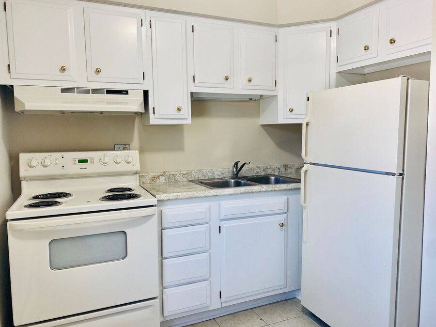 Apartment for rent at 4 Walker Ave #211 U, Clarendon Hills, IL 60514