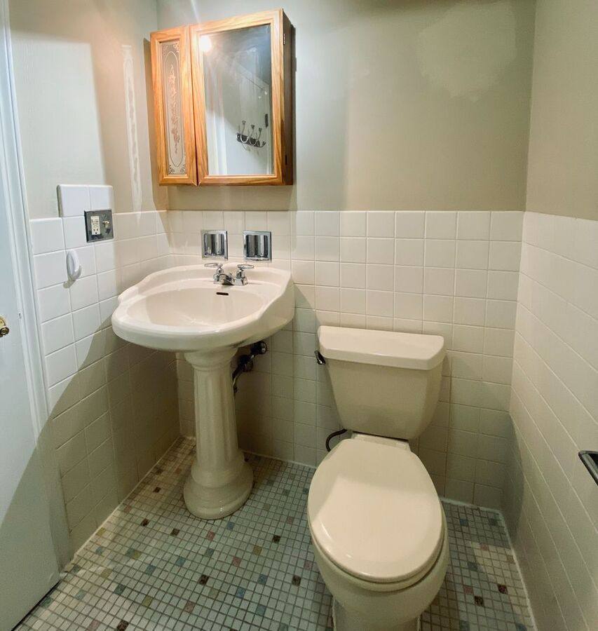 Apartment for rent at 4 Walker Ave #211 U, Clarendon Hills, IL 60514