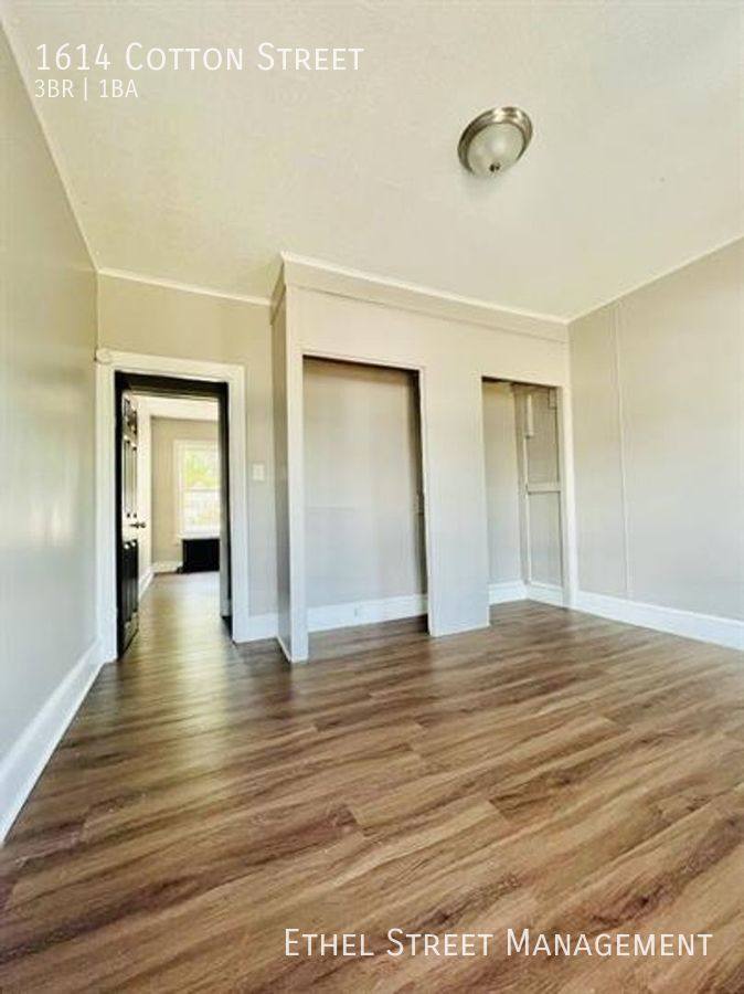 Townhouse for rent at 1614 Cotton St, Reading, PA 19606