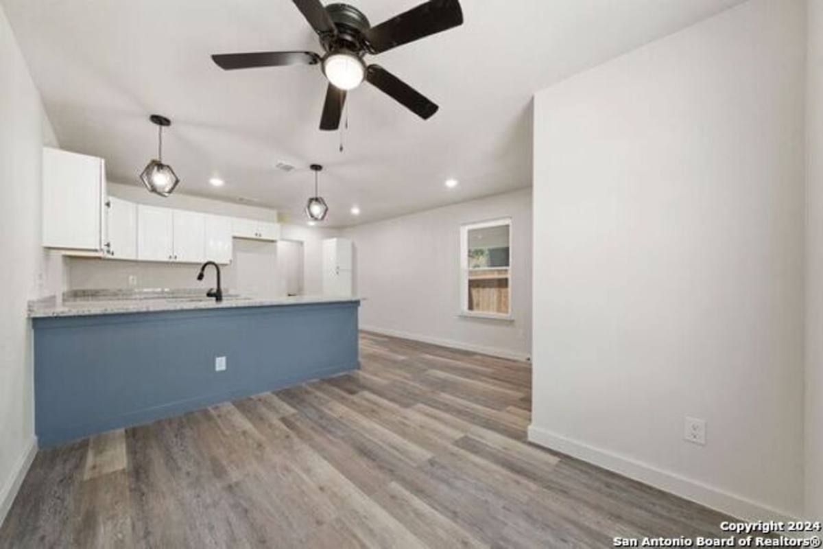 House for rent at 227 S Grimes St, San Antonio, TX 78203