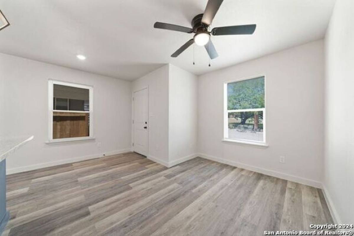 House for rent at 227 S Grimes St, San Antonio, TX 78203