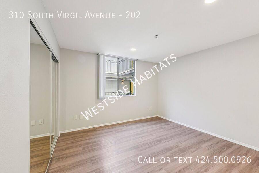 Apartment for rent at 310 S Virgil Ave, Los Angeles, CA 90020