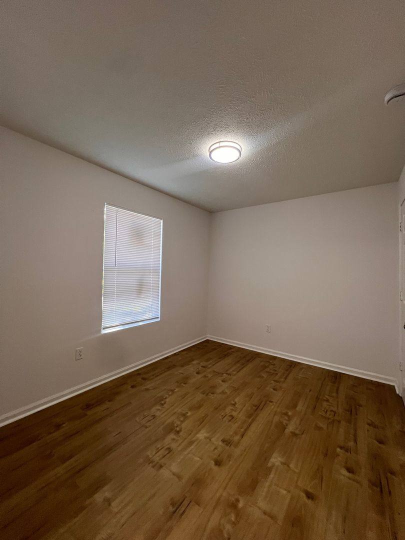 Apartment for rent at 1723 W Kentucky St, Louisville, KY 40210