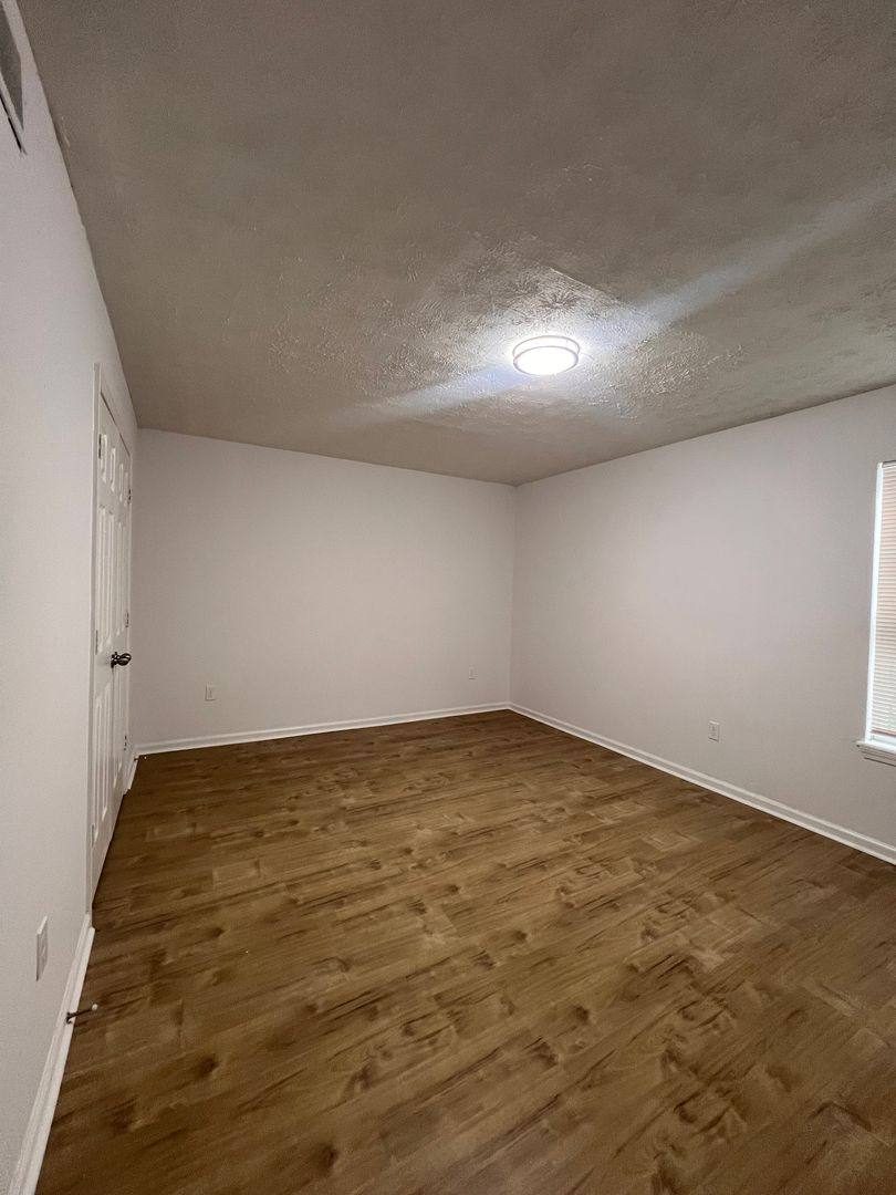 Apartment for rent at 1723 W Kentucky St, Louisville, KY 40210